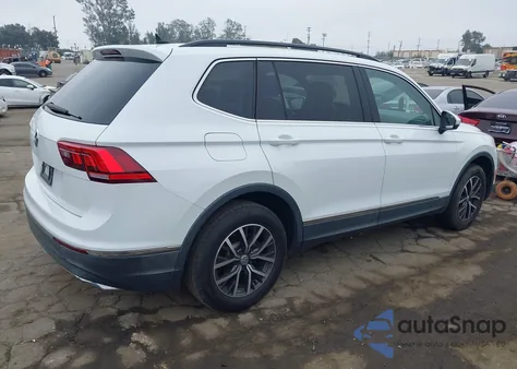 2020 Volkswagen Tiguan 2.0T Se/2.0T Se R-Line Black/2.0T Sel из США, поврежденный, VIN 3VV3B7AX3LM149775